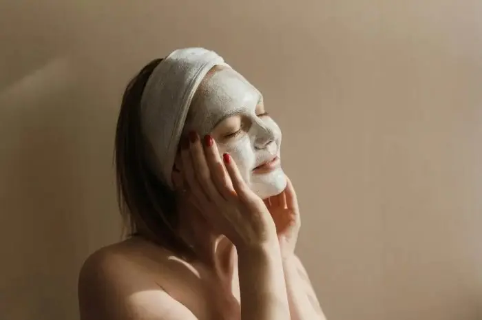 10 Natural Face Masks for Healthy and Glowing Skin